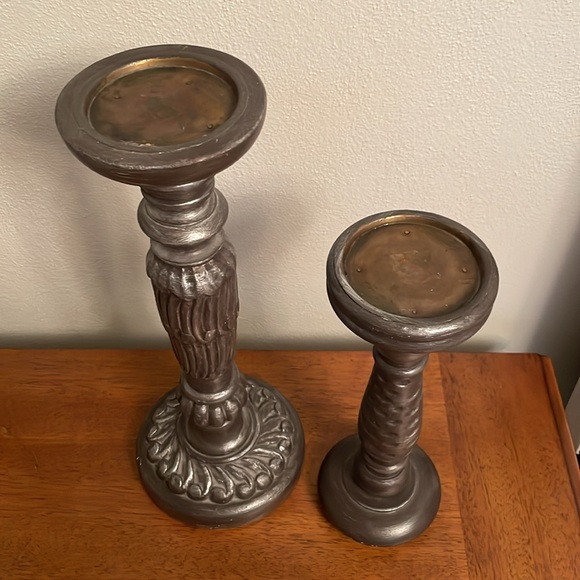 Set of 2 Pillar Candle Holders Hand Carved 15” & 12” Height Great Condition - Picture 3 of 13